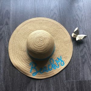 Charming Charlie Accessories - Beachy Sun Hat Charming Charlie Accessories - Beachy Sun Hat